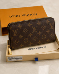 Louis Vuitton Monogram Canvas Zippy Wallet Fuchsia M41895