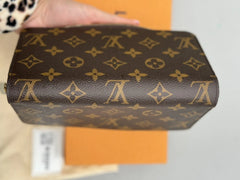 Louis Vuitton Monogram Canvas Zippy Wallet Fuchsia M41895